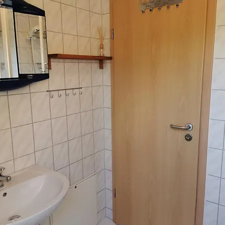 Spacious In Near Apartment
