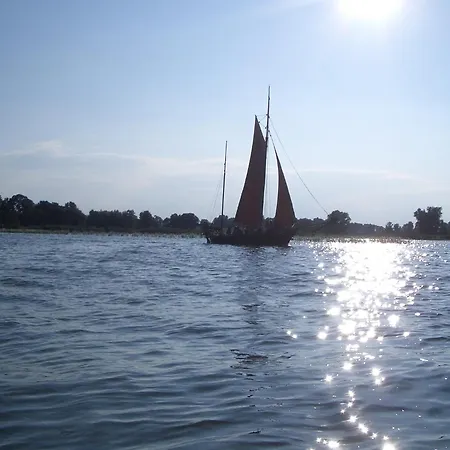 Spacious In Near 아파트 Wilhelmshof