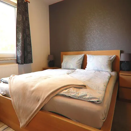 Spacious In Near Apartment