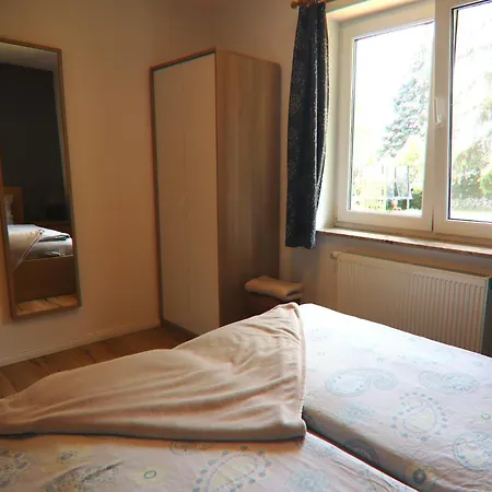 Spacious In Near Apartment Wilhelmshof