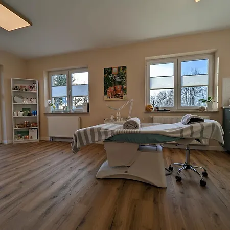 Spacious In Near Apartment *